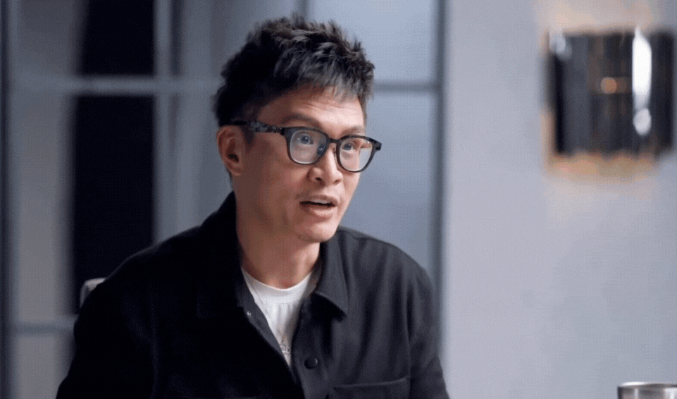 SOUND INSTANTLY CHARISMATIC