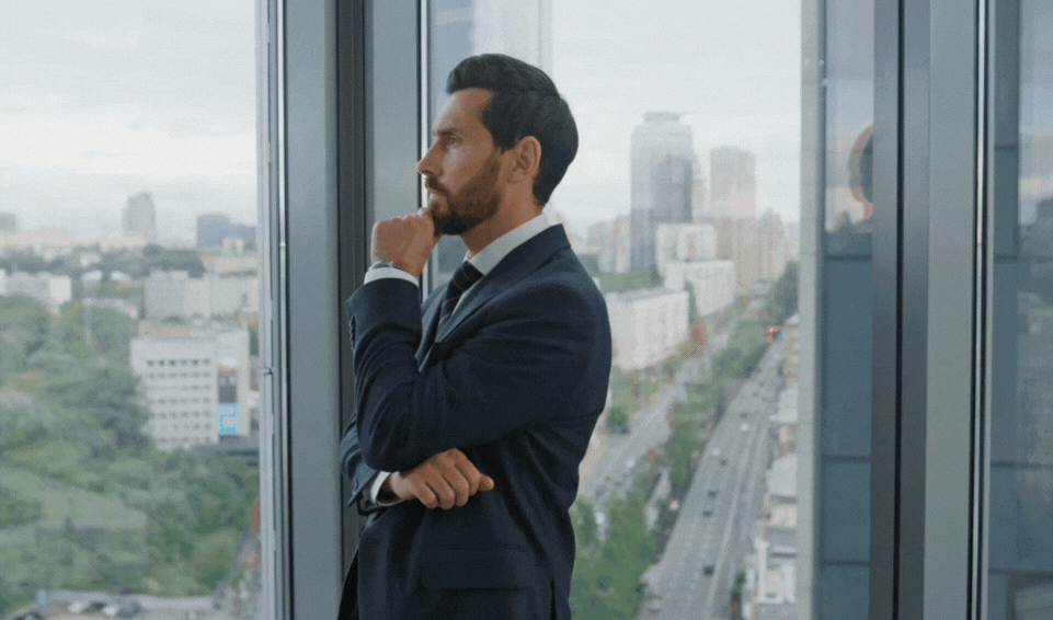 HOW TO TALK TO AN EMPLOYEE WHO ISN'T MEETING EXPECTATIONS