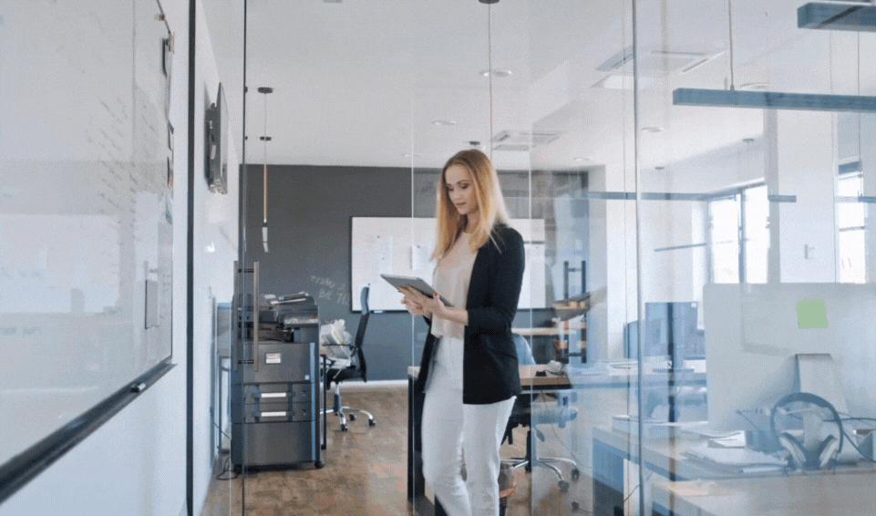 MICROMANAGER OR TOO HANDS-OFF